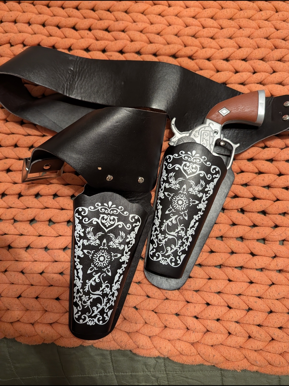 Cow Patterned Men's Vest - Picture 4 of 4